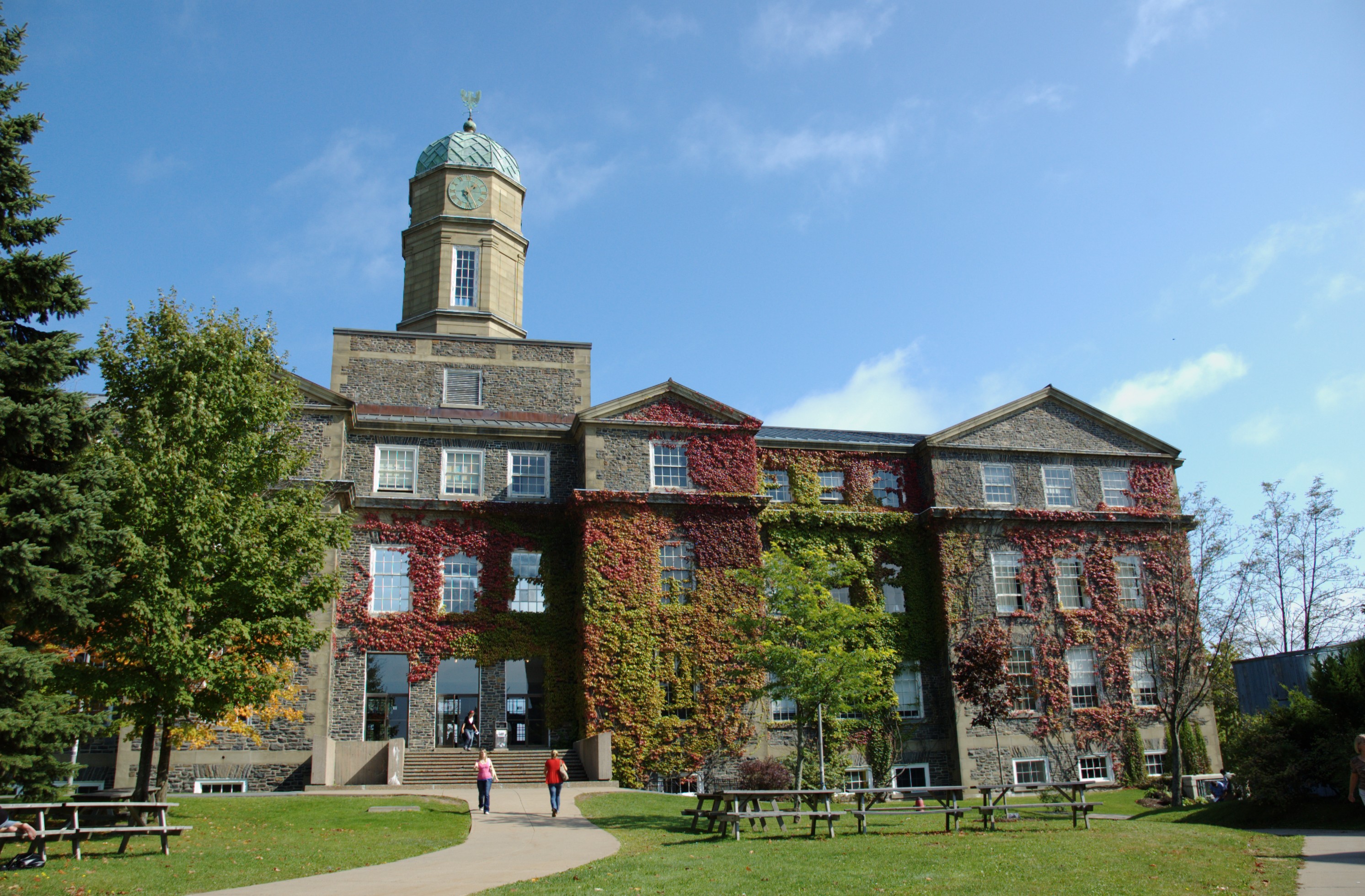 dalhousie university campus tours