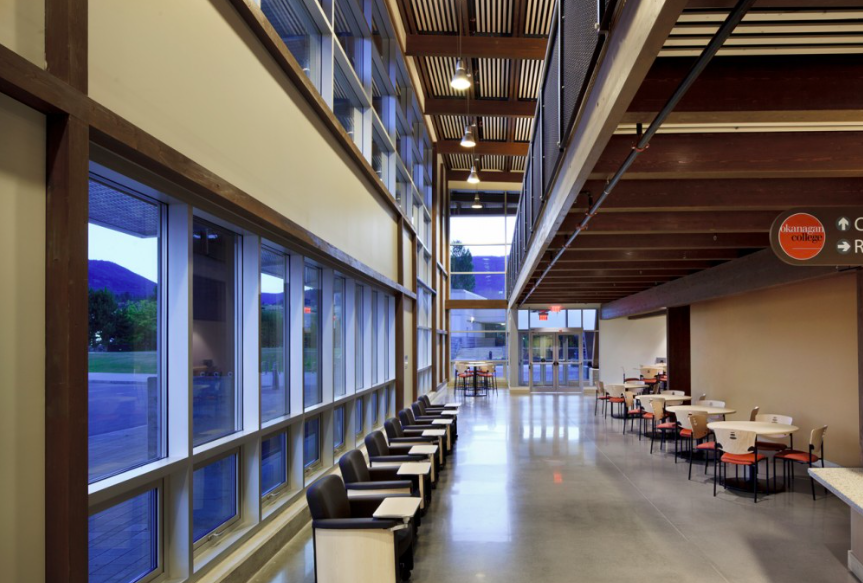 Photos Okanagan College Kelowna, Canada